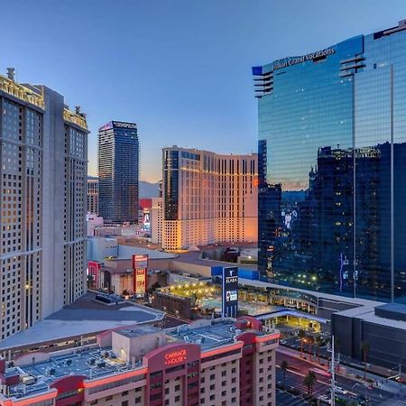 Mgm Signature-32-607 F1 Track & Strip View Balcony Las Vegas Exterior photo