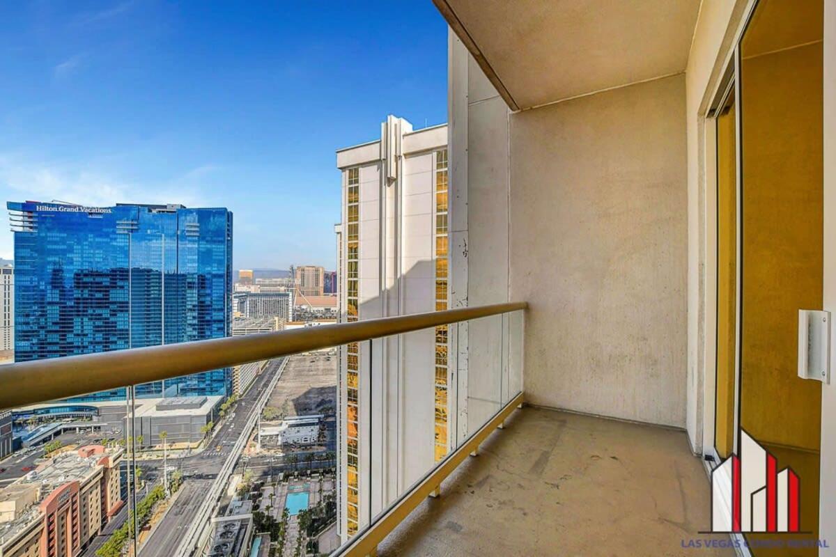 Mgm Signature-32-607 F1 Track & Strip View Balcony Las Vegas Exterior photo