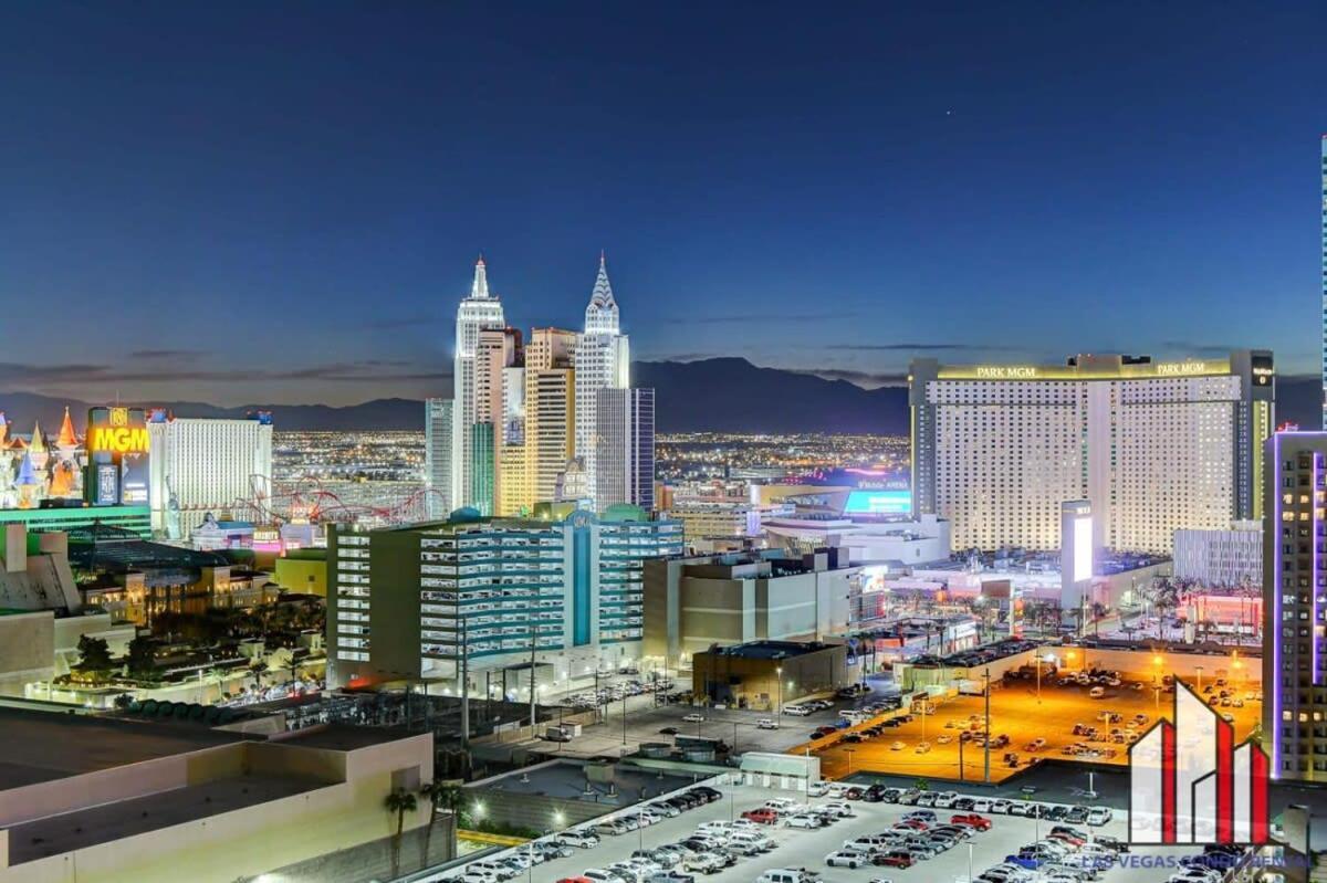 Mgm Signature-32-607 F1 Track & Strip View Balcony Las Vegas Exterior photo